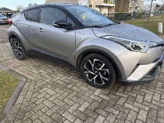 krockskadad bil auto Toyota C-HR 1.8 HYBRID ADVENTURE RIJDBARE ZIJSCHADE! 2017  10950 EURO VAST 2017/9