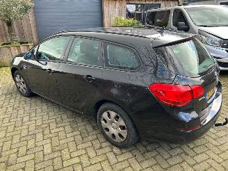 Opel Astra SPORTS TOURER 1.4 NAVI AIRCO picture 2