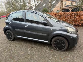Toyota Aygo 1.0 5DRS AIRCO NL AUTO picture 6