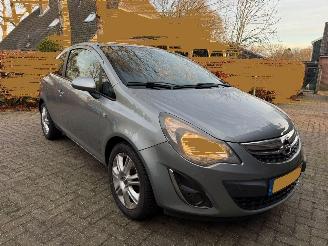 skadebil auto Opel Corsa 1.2 Blitz  AIRCO NAVI NL AUTO 2014/7