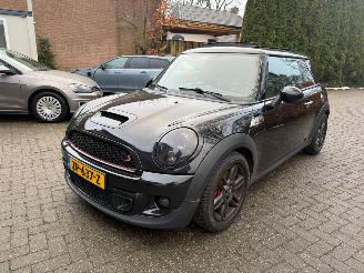 krockskadad bil auto Mini Cooper S 1.6 PANO  184PK 2011/4
