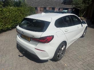Auto incidentate BMW 1-serie 118I AUT! PANO HIGH EXECUTIVE 77800KM 2020/2