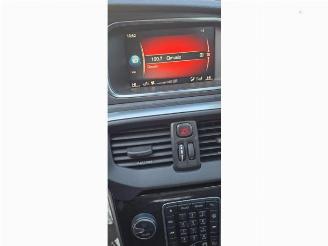 Volvo V-40 V40 Cross Country (MZ), Hatchback 5-drs, 2012 / 2019 1.5 T3 16V Geartronic picture 19