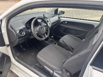 Volkswagen Up!  picture 10