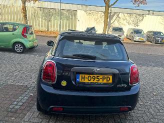 Mini Cooper SE YOURS 33 KWH ALLEEN DAK + VOORRUIT SCHADE picture 7