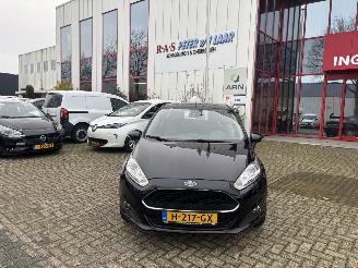 Damaged car Ford Fiesta 1.0 STYLE 2016/12