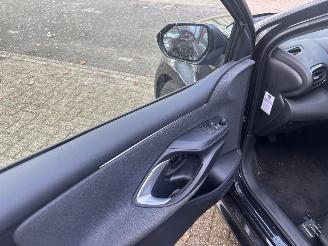 Toyota Yaris 1.0 VVT-I ACTIVE picture 13