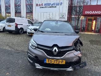 Coche accidentado Renault Captur 0.9 TCE INTENS 2018/10