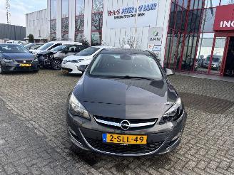  Opel Astra NOTCHBACK 1.4 Turbo Cosmo 2013/10