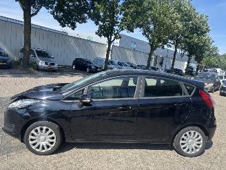Ford Fiesta  picture 3