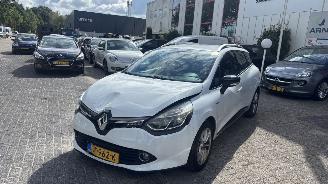 damaged passenger cars Renault Clio 1.5 DCI LIMITED 2016/6