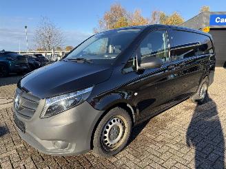 krockskadad bil auto Mercedes Vito 119 CDI automaat Lang 2022/12