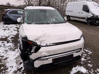 Kia EV3 Earth  Battery 81 Kw picture 4