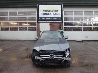 Vrakbiler auto Mercedes C-klasse C (W205), Sedan, 2013 / 2021 C-220 2.2 CDI BlueTEC, C-220 d 16V 2017/6
