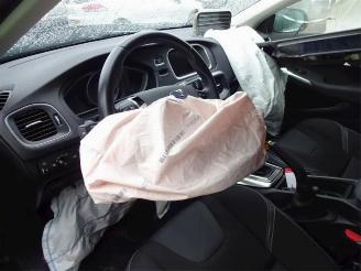 Volvo V-40 V40 (MV), Hatchback 5-drs, 2012 / 2019 2.0 D2 16V picture 7