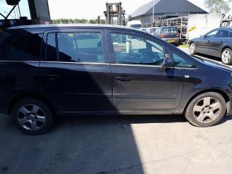 Opel Zafira Zafira (M75), MPV, 2005 / 2015 1.9 CDTI 16V picture 6