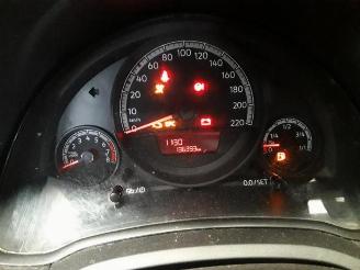 Volkswagen Up! Up! (121), Hatchback, 2011 1.0 12V 60 picture 8