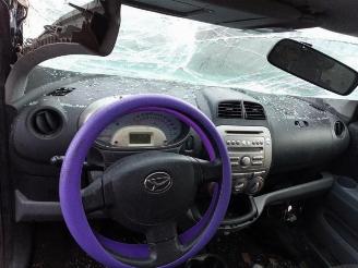 Daihatsu Sirion Sirion 2 (M3), Hatchback, 2005 1.0 12V DVVT picture 8