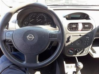 Opel Corsa Corsa C (F08/68), Hatchback, 2000 / 2009 1.2 16V picture 8