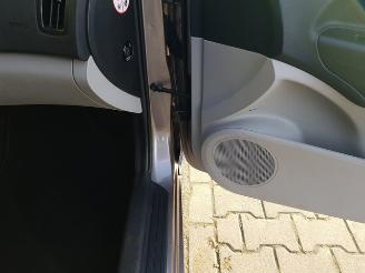 Kia Cee d Sporty Wagon 1.4 CVVT X-ecutive picture 10