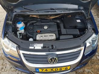 Volkswagen Touran 1.4 TSI Cross Motorschade picture 9
