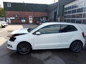 Volkswagen Polo Polo V (6R), Hatchback, 2009 / 2017 1.0 12V BlueMotion Technology picture 2