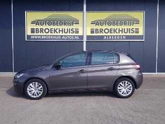Peugeot 308 1.2 e-THP Blue Lease picture 2