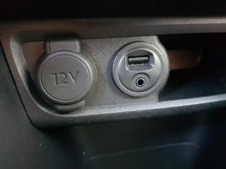 Peugeot 208 1.6 THP GTi picture 35