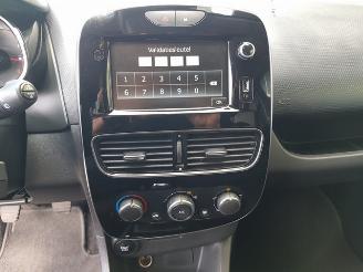 Renault Clio Estate 0.9 TCe Limited picture 17