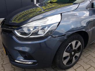 Renault Clio Estate 0.9 TCe Limited picture 9