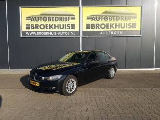 Auto incidentate BMW 3-serie 320i Executive 2012/5