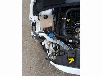 Ford Focus 1.0 Titanium picture 11