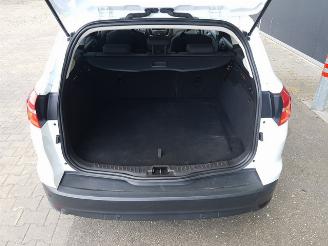 Ford Focus 1.0 Titanium picture 15