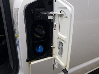 Volkswagen Transporter 2.0 TDI L2H1 30 Comfortline picture 26