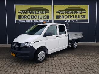 krockskadad bil bedrijf Volkswagen Transporter 2.0 TDI L2H1 30 Comfortline 2023/1