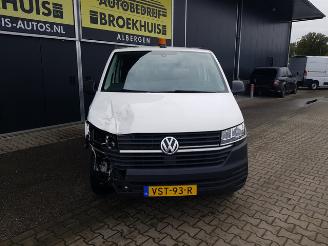 Volkswagen Transporter 2.0 TDI L2H1 30 Comfortline picture 3