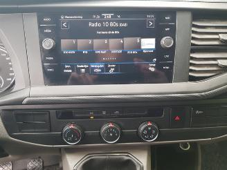 Volkswagen Transporter 2.0 TDI L2H1 30 Comfortline picture 21