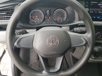 Volkswagen Transporter 2.0 TDI L2H1 30 Comfortline picture 20