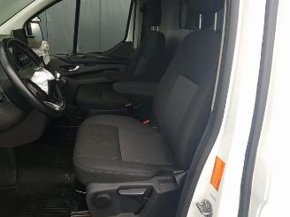 Ford Transit Custom 340 2.0 TDCI L2H2 Trend MHEV picture 15