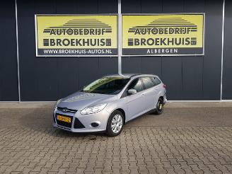 krockskadad bil auto Ford Focus 1.0 EcoBoost Trend 2013/10