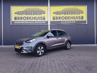 Schadeauto Kia Niro 1.6 GDi Hybrid ExecutiveLine 2017/11