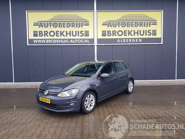 Volkswagen Golf 1.0 TSI Connected Series