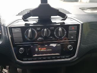 Volkswagen Up! 1.0 EcoFuel move up! picture 18