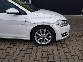 Volkswagen Golf 2.0 TDI Highline picture 13