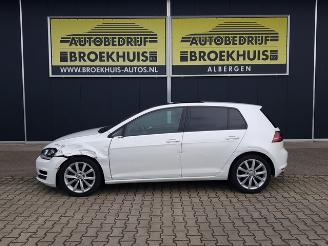 Volkswagen Golf 2.0 TDI Highline picture 2