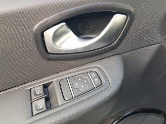 Renault Clio Estate 0.9 TCe Intens picture 19