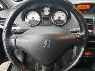 Peugeot 207 1.4 VTi XS Pack picture 12