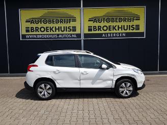 Peugeot 2008 1.2 PureTech Active picture 4