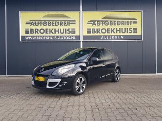 Schadeauto Renault Scenic 1.4 TCe Bose 2011/11