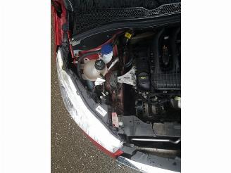 Peugeot 208 1.2 PureTech Signature picture 24